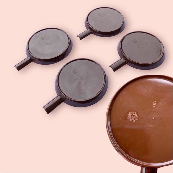 Plastimat Plastic Mugs & Pitcher Set - Picture 6 of 11